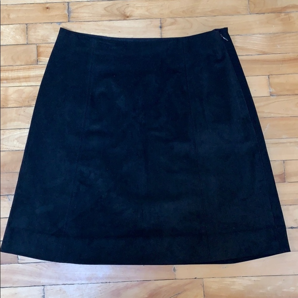 Babaton black mini skirt faux suede size 6